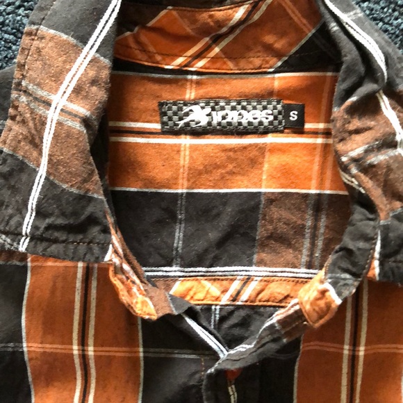 Innes Button Down - Picture 2 of 6